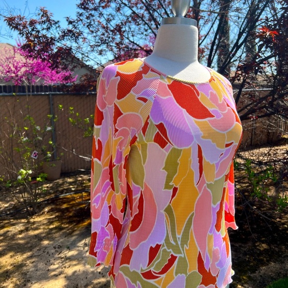 HALOGEN Colorful Abstract Women's Top - Picture 5 of 8